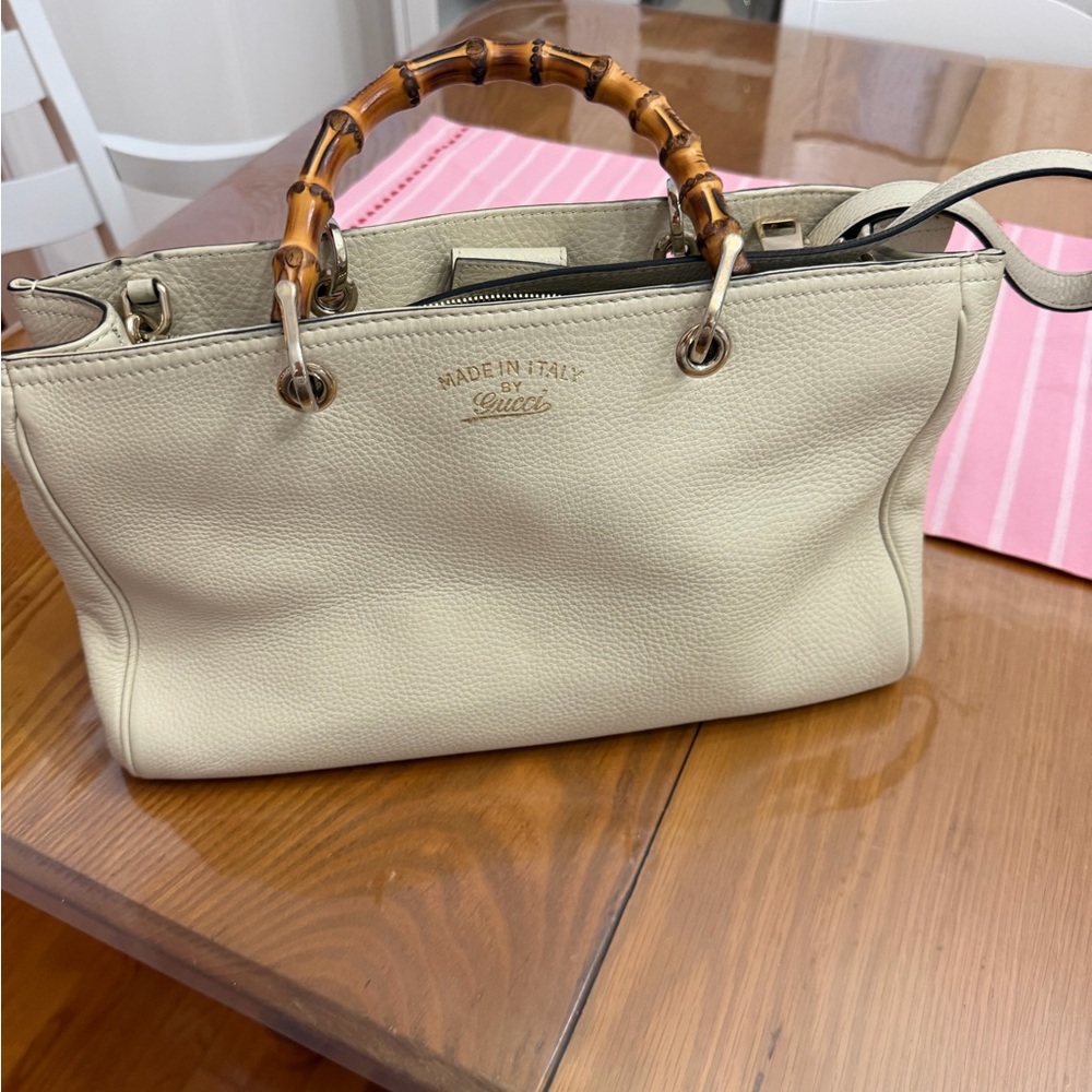 Gucci Pebbled Calfskin Medium Bamboo Shopper Tote Off White